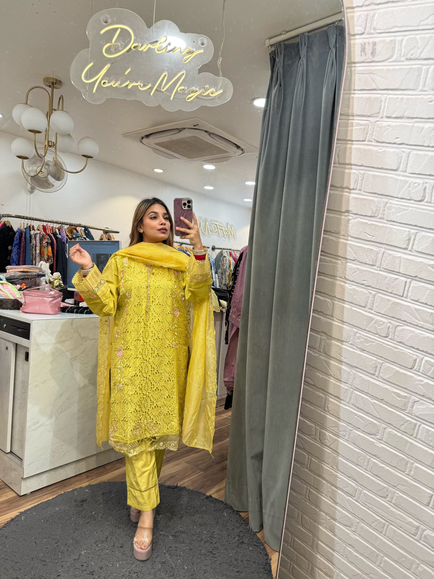 “Noora” - Three Piece set