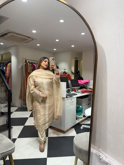 “Roseba” - Pakistani Three Piece set