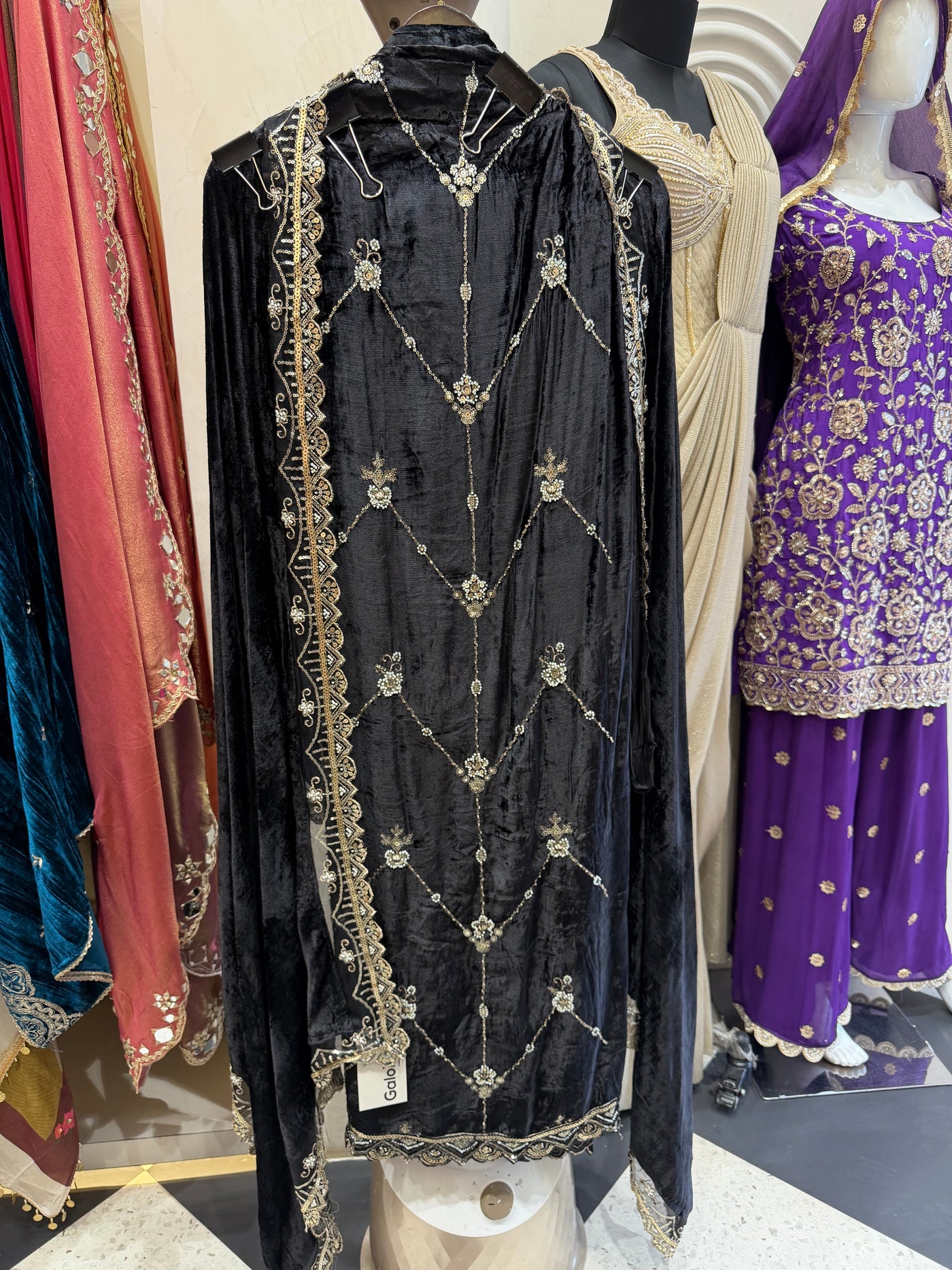 “Baaya” - Velvet unstitched suit