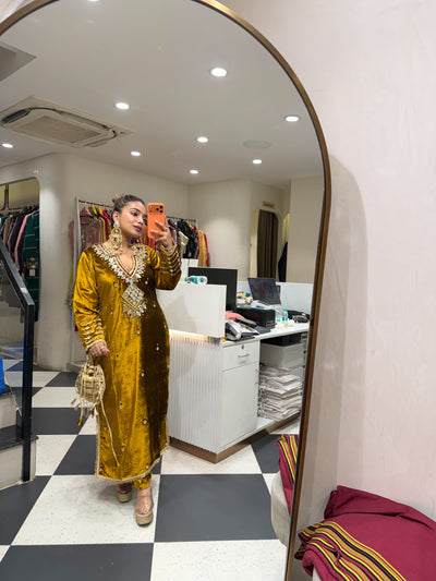 “Nazha”- Velvet Three Piece set