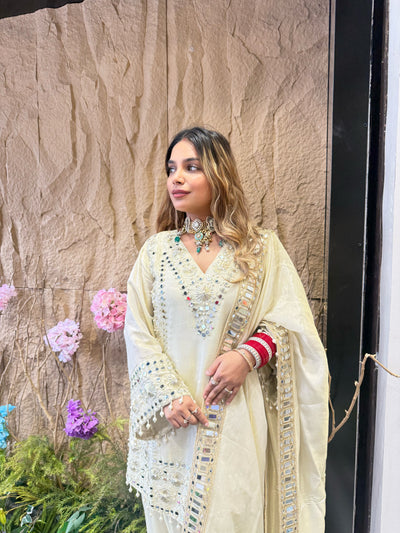 “Mohinoor” - Three Piece set