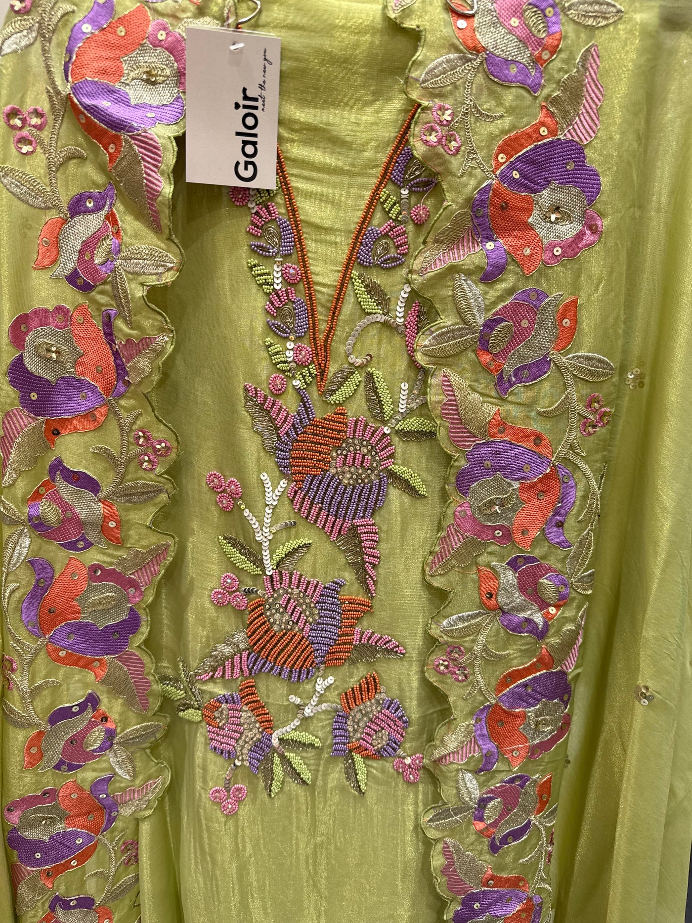 “Varrina” -   Unstitched Suit