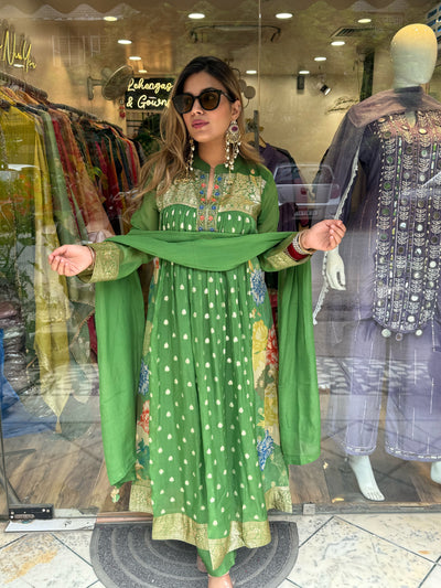 “Gautami” - Three Piece set