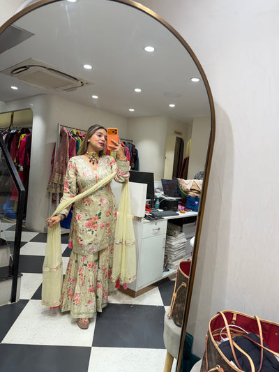 “Nikhaar” - Three Piece set