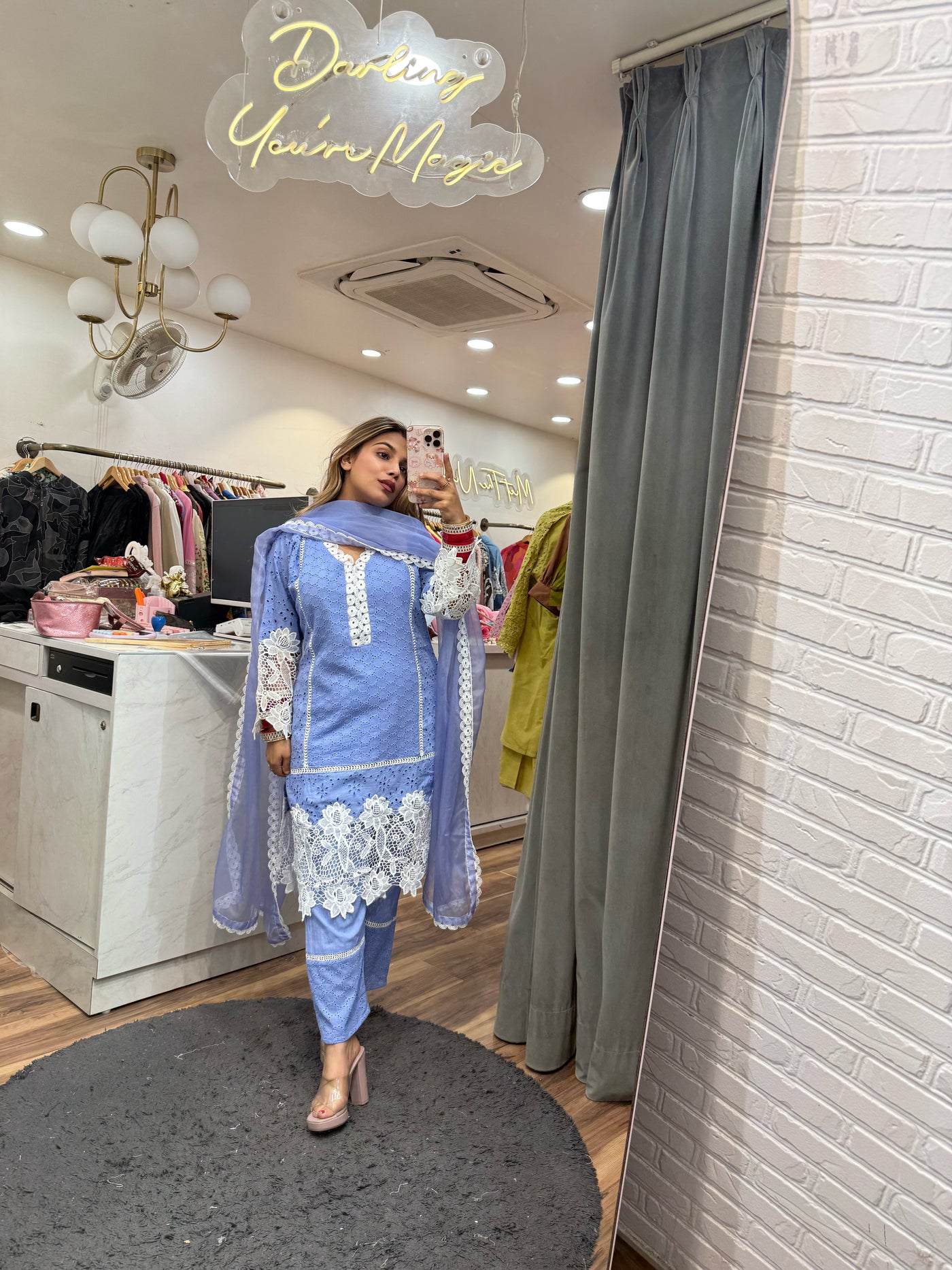“Raazi” - Three piece set