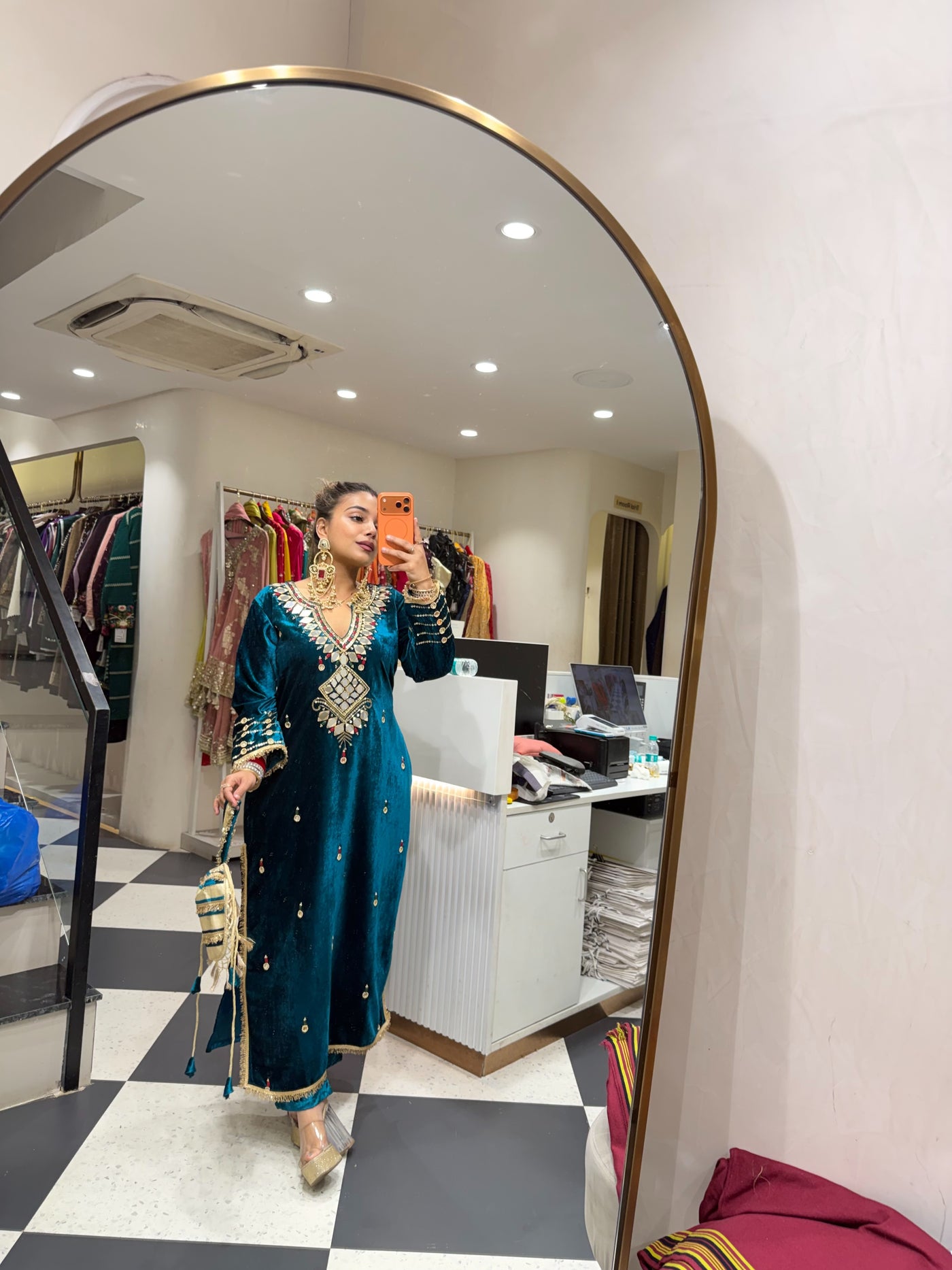 “Nazha”- Velvet Three Piece set