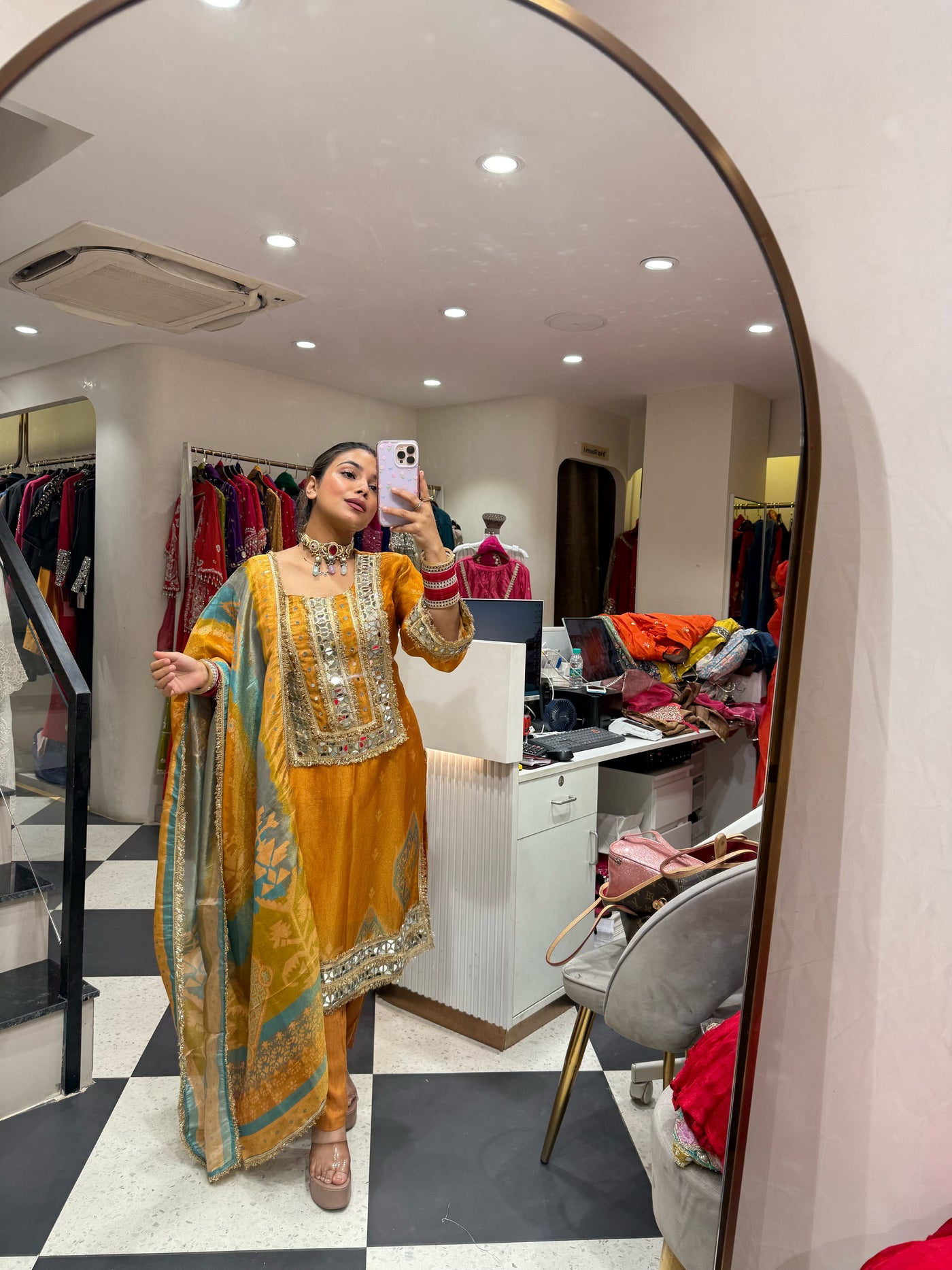 “Pari” - Three Piece set