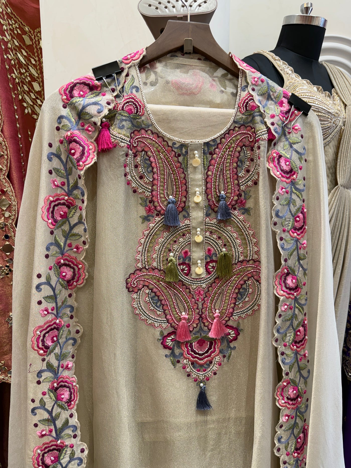 “Niti” - Unstitched Suit