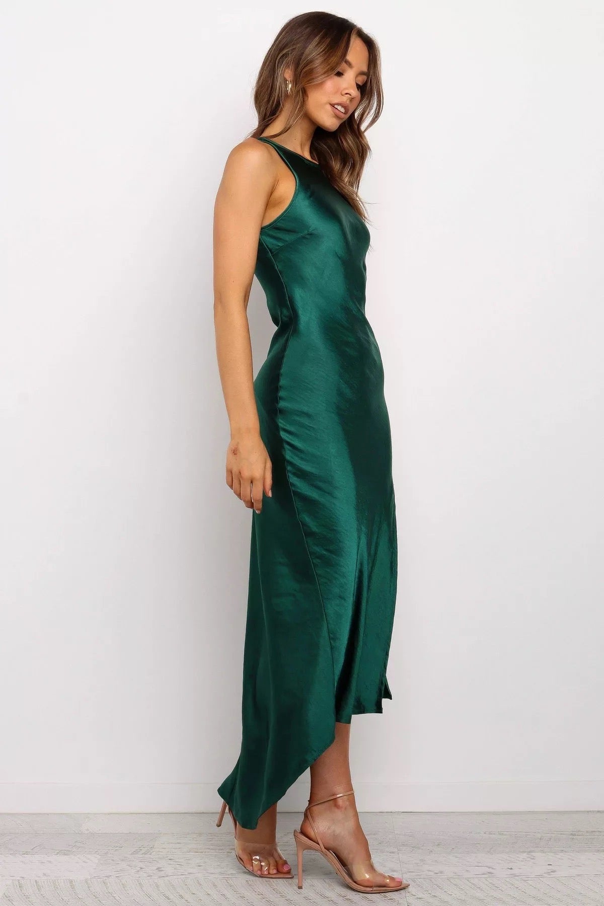 Della- Sleeveless Split Midi Dress